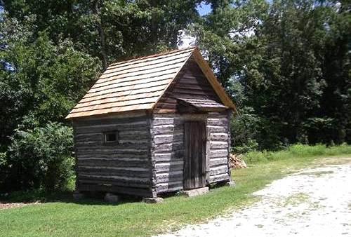 19 Williams Cabin on Museum Ground