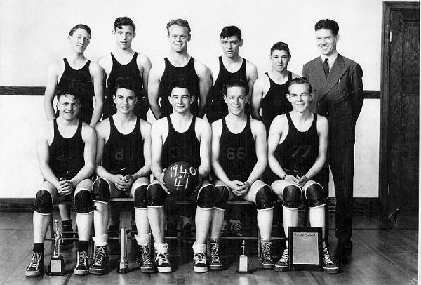 14 Basketball Team - Kleo Back Row Left - 1940/41
