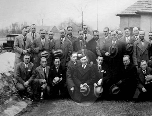 17 Alf Fifth from Left - Kneeling First Row