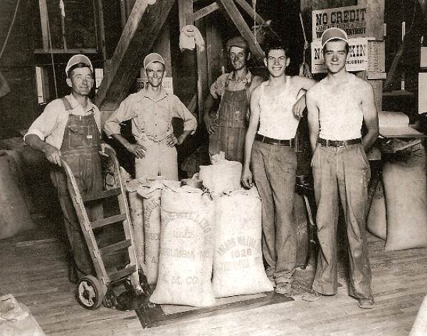25 Anchor Mill - Homer Lee Wright Far Left - Bamber Wright Far Right - Toliver Lawson next to Homer
