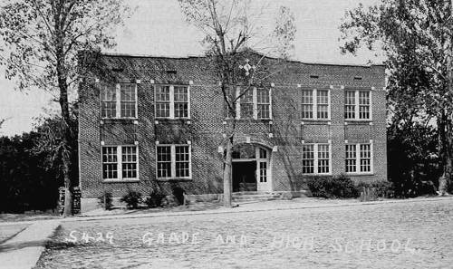 17 Tuscumbia Grade and High School Before 1938
