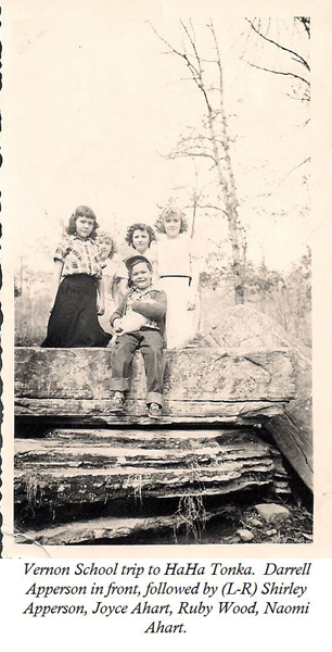 Vernon School - School Trip to Ha Ha Tonka - 1952